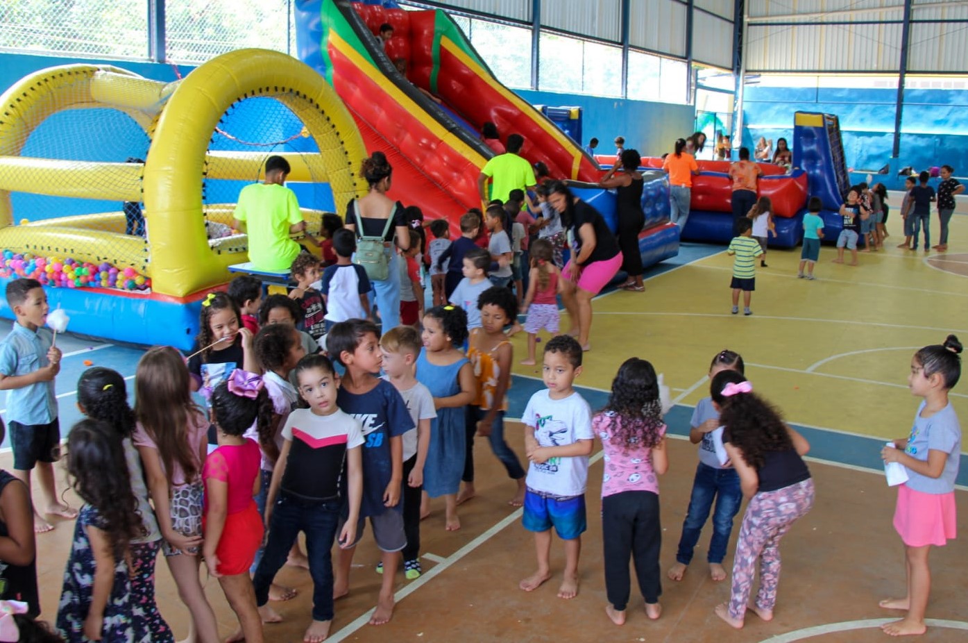 Confraternização das famílias do programa Criança Feliz marca