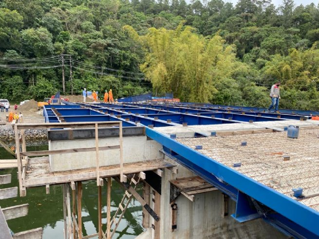 Mais de 20 novas pontes e passarelas são construídas em São Sebastião