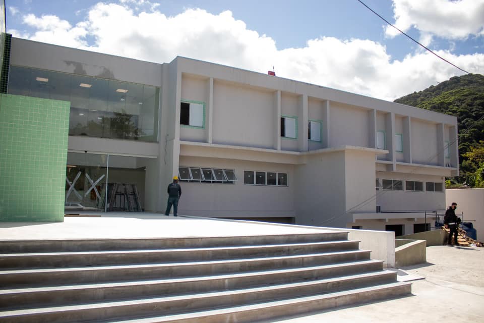 Reta final das obras do Hospital de Boiçucanga.