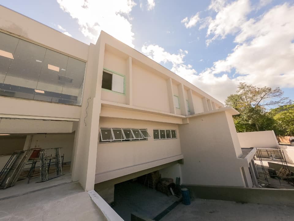 Reta final das obras do Hospital de Boiçucanga.