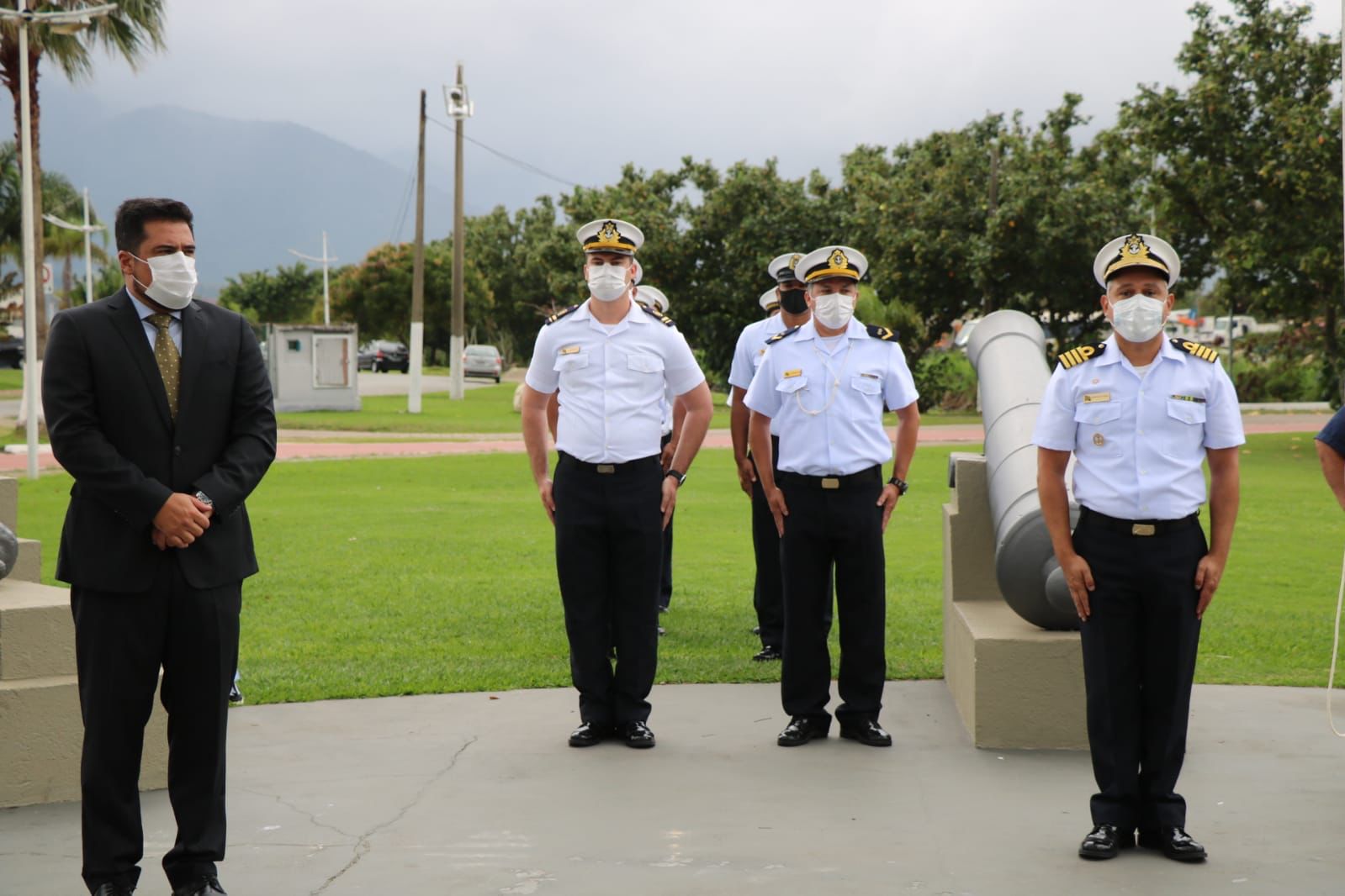 Prefeito Felipe Augusto participa do hasteamento das bandeiras em comemoração à Independência do Brasil