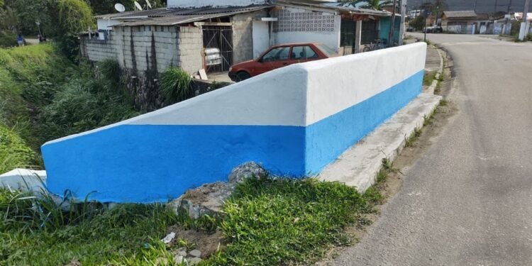 Prefeitura de São Sebastião realiza serviços de zeladoria nos bairros da Costa Norte  USFs Enseada I e II passam por pinturas    