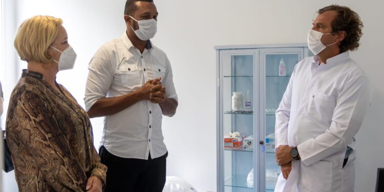 Saúde: Presidente Reis luta por equipe especializada à atenção primária no município