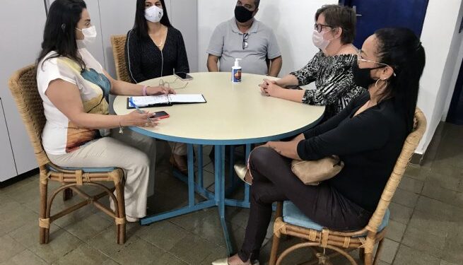 Prefeitura recebe representantes do Sindserv para tratar sobre as aulas presenciais na rede pública de São Sebastião