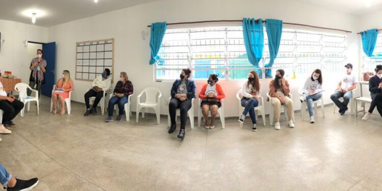 CRAS Costa Norte e Projeto Garoçá compartilham experiências sobre retomada das atividades presenciais