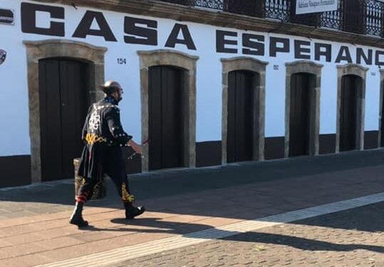 Espetáculo “O Lançador de Foguetes” leva alegria e diversão ao Centro Histórico de São Sebastião