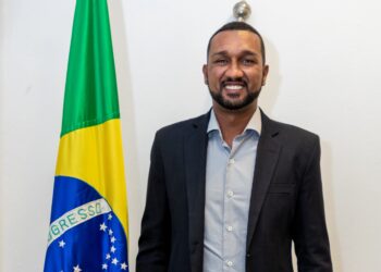 Reis luta por Centro de Controle de Zoonoses na Costa Sul e reforma de escola em Boraceia