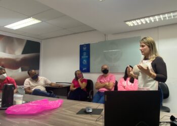 Prefeitura ministra palestra sob o tema ‘Prevenção ao Câncer de Mama e Câncer do Colo do Útero’