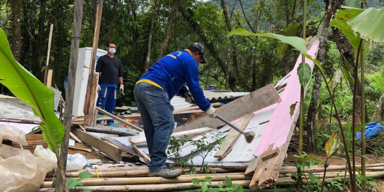 Prefeitura monitora por drone bairros da Costa Sul para averiguar denúncias de desmatamentos e construções irregulares