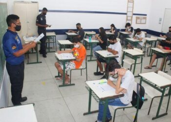 350 adolescentes fazem a prova para Curso de Formação de Guarda Mirim