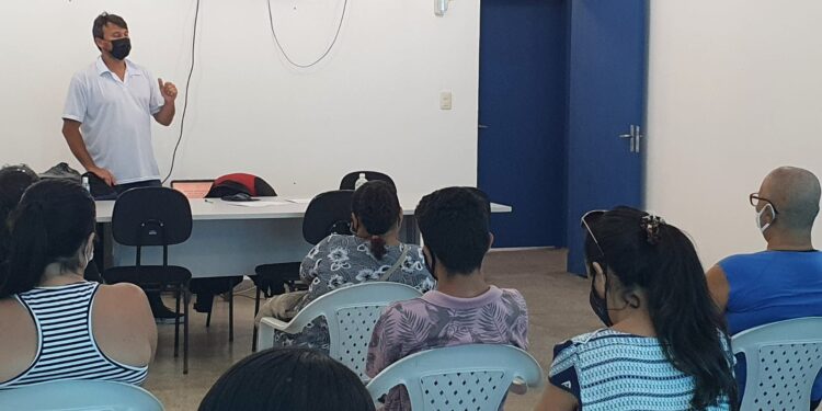 Prefeitura realiza curso Empreenda Rápido para moradores dos bairros da Costa Norte