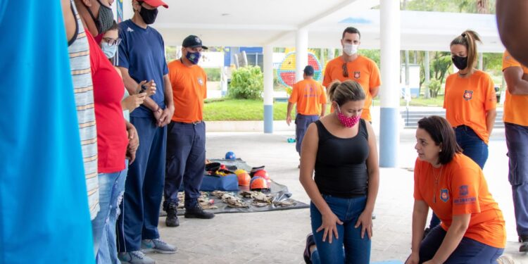 Prefeitura finaliza curso de resgate urbano destinado a munícipes de São Sebastião