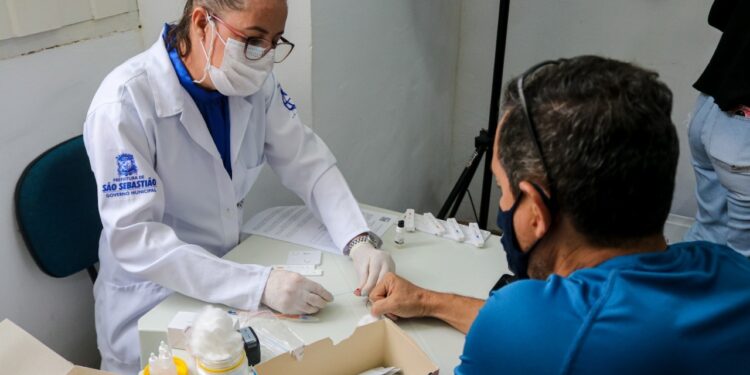 Novembro Azul: Prefeitura realiza ação de conscientização e exames médicos em professores da Secretaria de Esportes