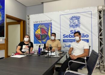 Prefeito Felipe Augusto confirma atendimento de oftalmologia e realização de cirurgias de vasectomia