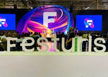 Prefeitura de São Sebastião participa de Feira Internacional de Turismo em Gramado (RS)