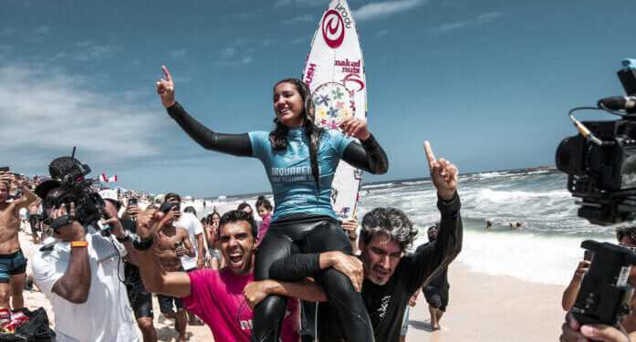 Prefeitura de São Sebastião parabeniza Sophia Medina pela conquista de campeonato de surf