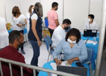 Prefeitura de São Sebastião vacina contra Covid-19 durante final de semana de abertura do São Sebastião Preta