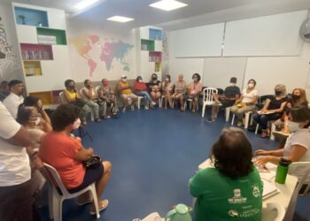Prefeitura e Instituto Conservação Costeira realizam reunião com artesãos da Área de Proteção Ambiental (APA) Baleia Sahy