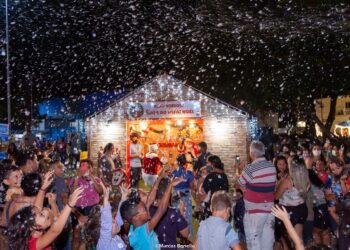 Casas do Papai Noel ficam abertas ao público até o dia 23 de dezembro em diversos bairros de São Sebastião