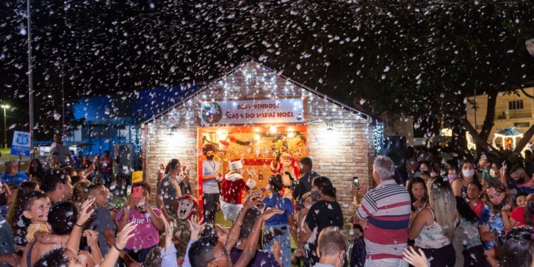 Casas do Papai Noel ficam abertas ao público até o dia 23 de dezembro em diversos bairros de São Sebastião