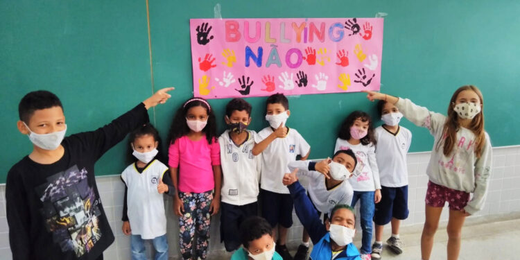 Escolas da rede municipal de São Sebastião promovem atividades de combate ao bullying
