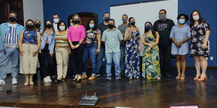 Estudantes da Univesp São Sebastião produzem livro digital ‘Projetos Integradores: produções, prática e soluções inovadoras’