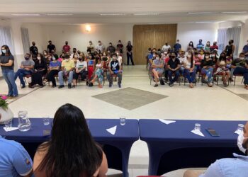 Prefeitura entrega certificados a 60 alunos do Programa Emergencial de Auxílio ao Desemprego