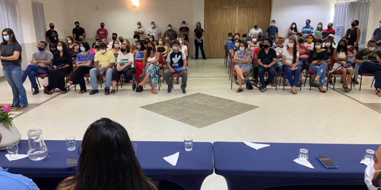 Prefeitura entrega certificados a 60 alunos do Programa Emergencial de Auxílio ao Desemprego