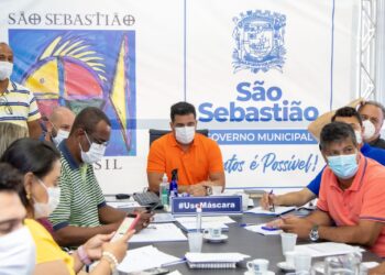 Prefeito Felipe Augusto reúne secretarias e define plano de contingência para temporada de chuvas de verão