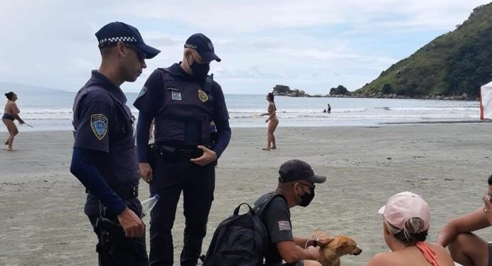 Prefeitura realiza operação integrada de fiscalização em praias de São Sebastião