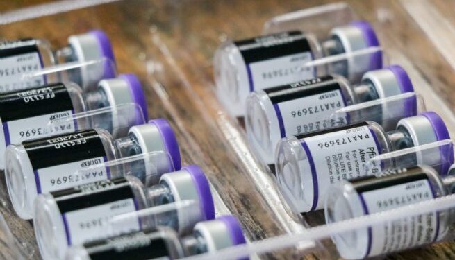 São Sebastião antecipa dose adicional para maiores de 18 anos imunizados com Janssen há, pelo menos, dois meses