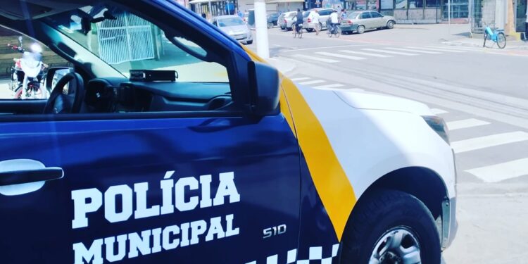Polícia Municipal de São Sebastião prende homem em flagrante pela Lei Maria da Penha   