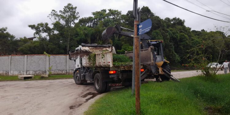 Operações de serviços de limpeza continuam reforçadas em todo o município