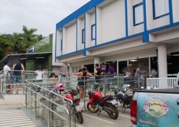 Prefeito Felipe Augusto observa novos números referentes à Covid-19 e síndrome gripal