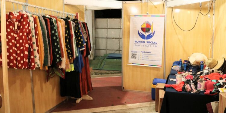 Fundo Social permanece com estande de roupas na Festa do Padroeiro de São Sebastião