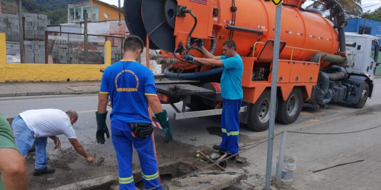 Ações de limpeza para evitar alagamentos prosseguem intensificadas em São Sebastião