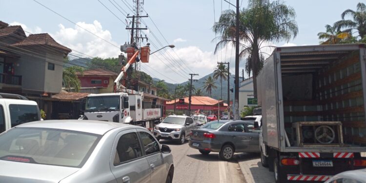 Prefeitura comunica que manutenção em rede elétrica realizada pela EDP São Paulo pode afetar fornecimento de energia no bairro Boiçucanga