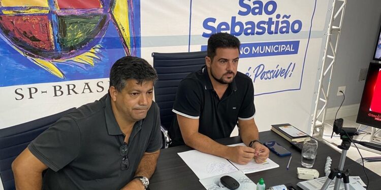 Prefeito realiza reunião com regionais para reforçar ações de prevenção as enchentes