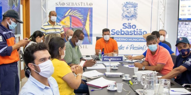 Prefeito Felipe Augusto comemora o registro de baixo número de ocorrências nesse Réveillon