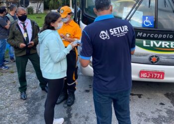 Prefeitura de São Sebastião segue realizando ações de fiscalização de transporte clandestino de passageiros