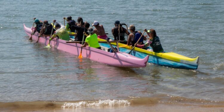 Atividades físicas e culturais para idosos marcam o 1º Encontro de Praia 60+ de São Sebastião