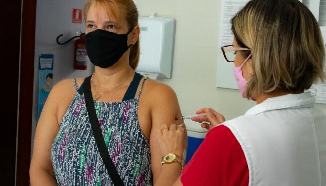   Vacinação contra Covid-19 será suspensa na semana do Carnaval