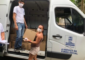 1.100 famílias em situação emergencial de vulnerabilidade recebem cestas básicas do Fundo Social
