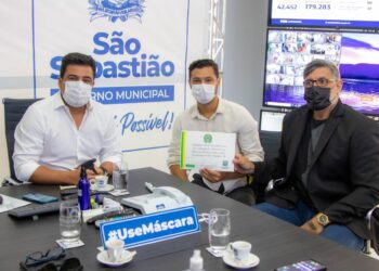 Prefeito de São Sebastião Felipe Augusto recebe emenda do deputado federal Alexandre Frota no valor de R$ 200 mil para a Saúde