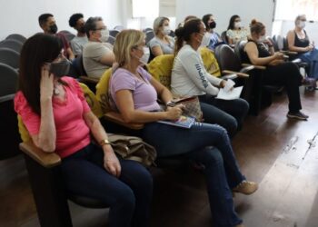 Prefeitura de São Sebastião realiza reunião técnica para melhoria da assistência farmacêutica