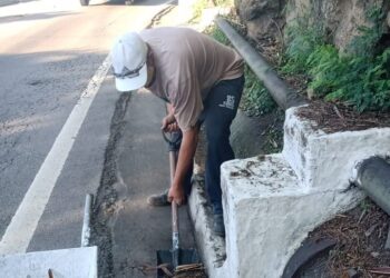 Prefeitura executa serviços de manutenção urbana em bairros da Região Central