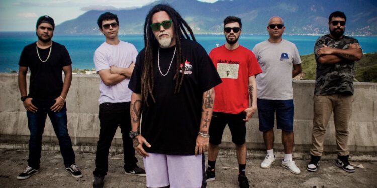 Show com Sr. Bamba e espetáculo circense no Espaço Circo Navegador