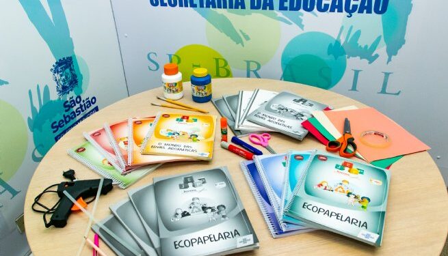 Prefeitura entrega mais de 7 mil livros de empreendedorismo a alunos da rede municipal do 1º ao 9º ano