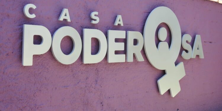 Prefeitura inaugura CREAS e nova unidade da Casa PodeRosa Costa Sul