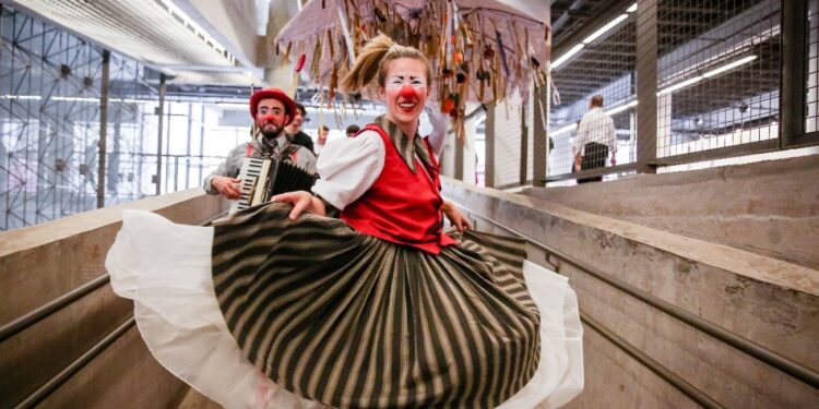 Espetáculo “Esparrama Memória” será apresentado em São Sebastião neste sábado